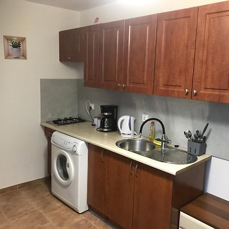 Kris Apartment Kajetany Екстериор снимка