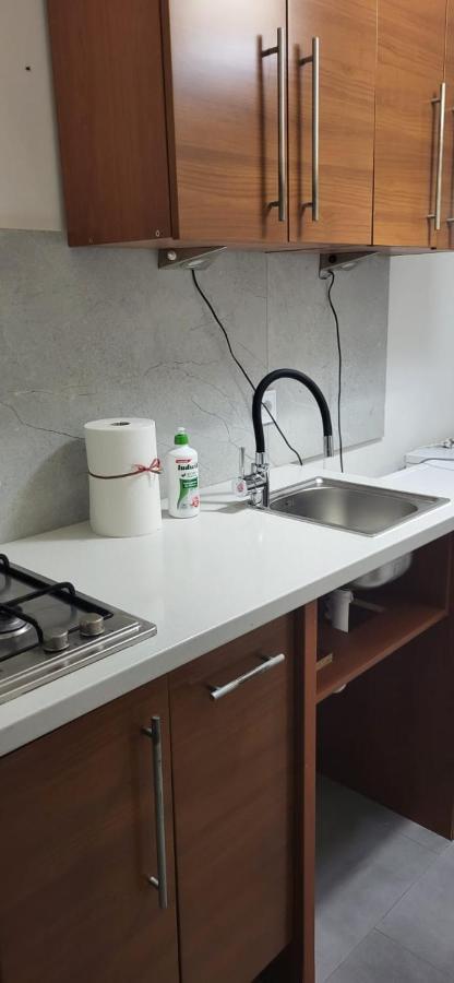 Kris Apartment Kajetany Екстериор снимка