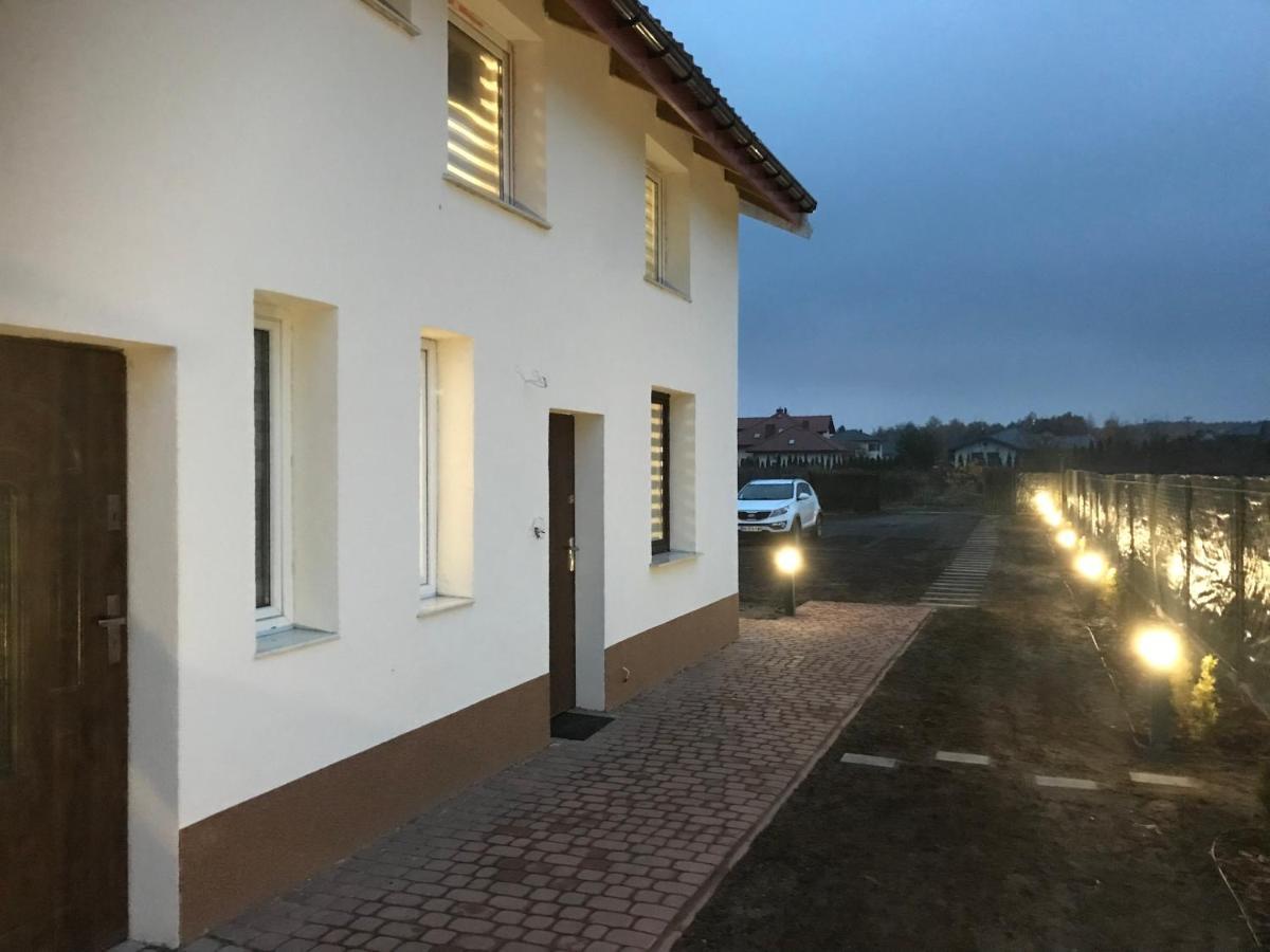 Kris Apartment Kajetany Екстериор снимка
