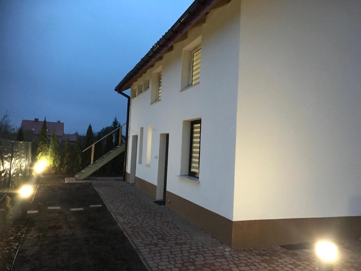 Kris Apartment Kajetany Екстериор снимка